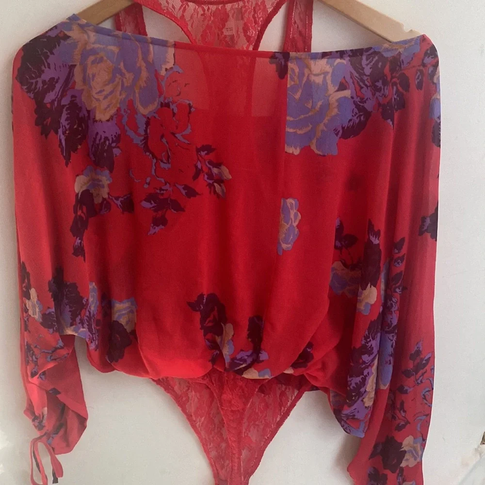 (A56) NEW‎ Free People Chiffon Floral Bodysuit, Size XS, NWOT